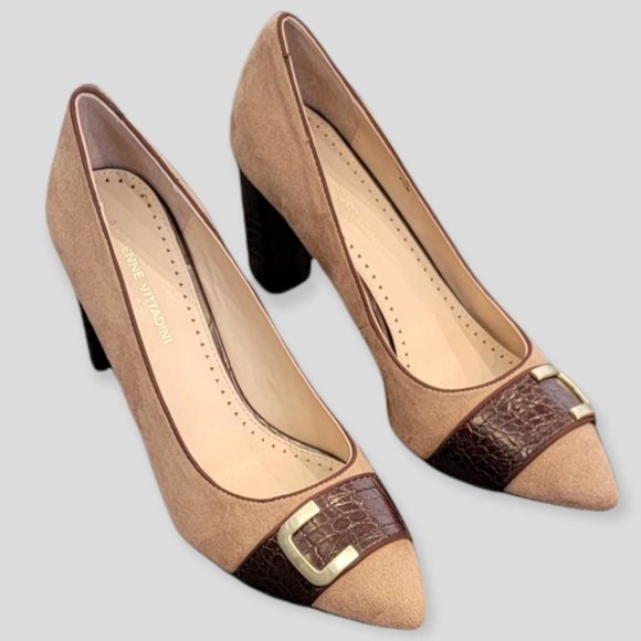 ADRIENNE VITTADINI Women's Nanna Buckle Block Heel Pointed Toe Suede Shoes 8.5 - Picture 1 of 13